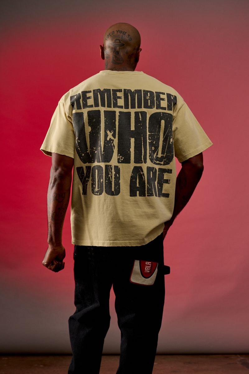 "KING" KHAKI Tee
