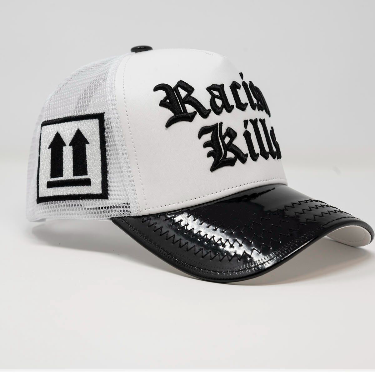 Gold Star Style Racism Kills White & Black Trucker Hatt