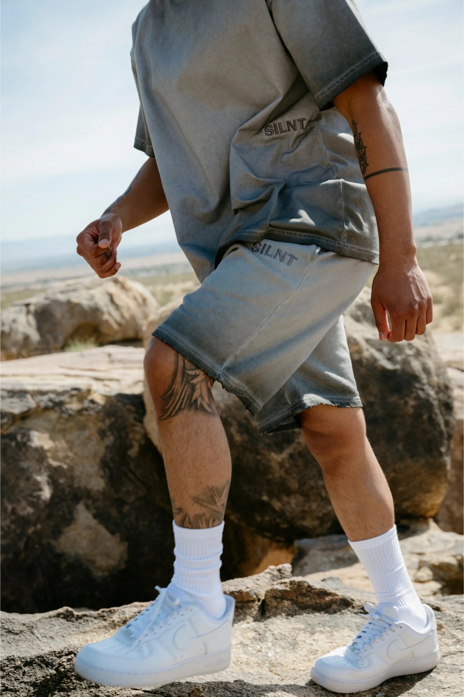 Silnt Chptrs Side Logo Tee - Drop Shoulder