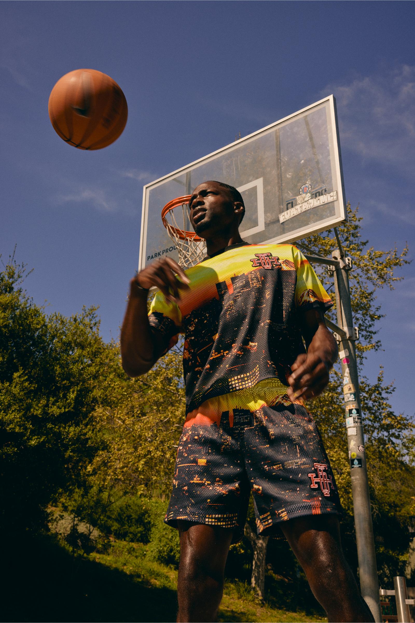 6Th Nbrhd Scrimmage Men's T-Shirt