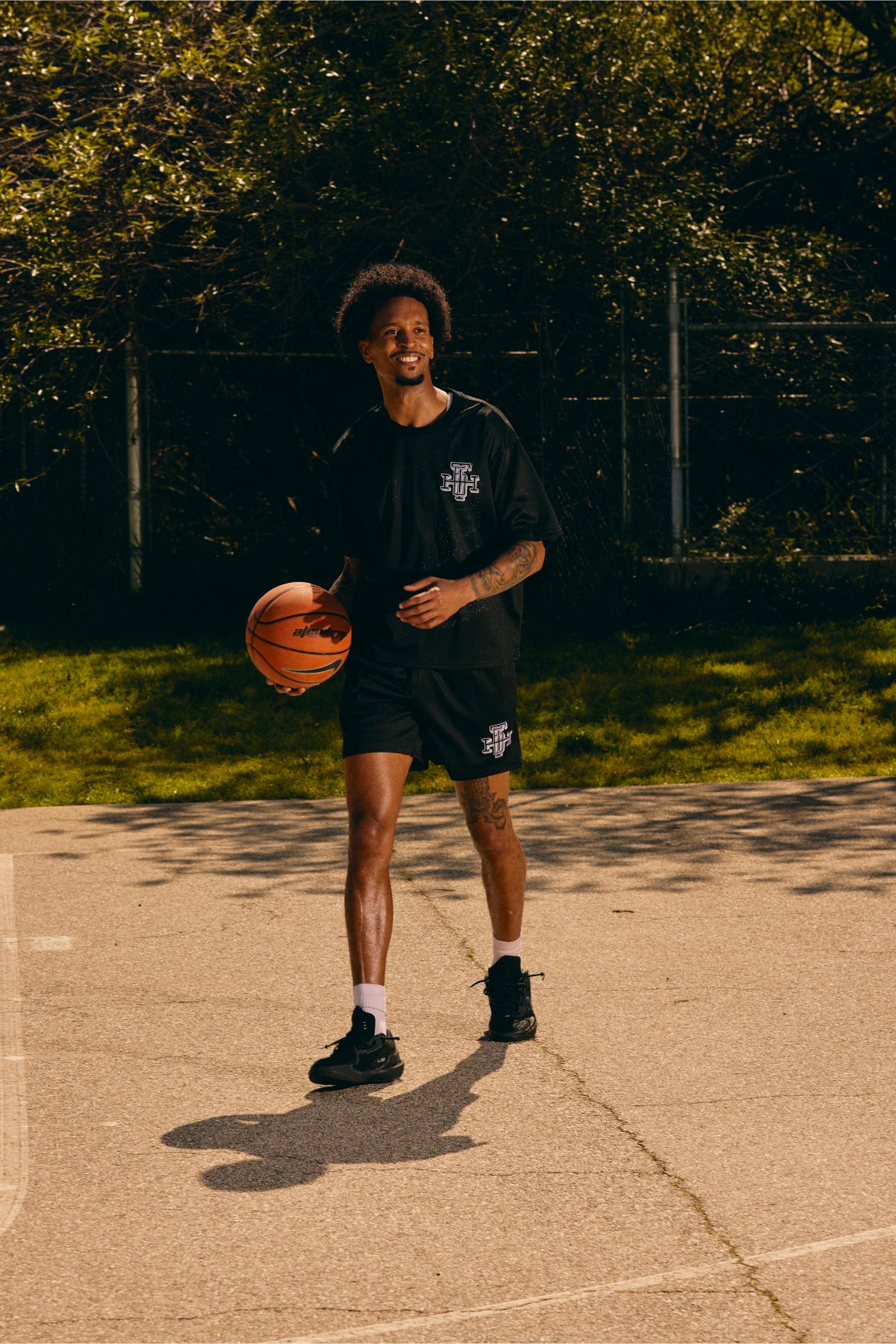 6Th Nbrhd Scrimmage Men's T-Shirt