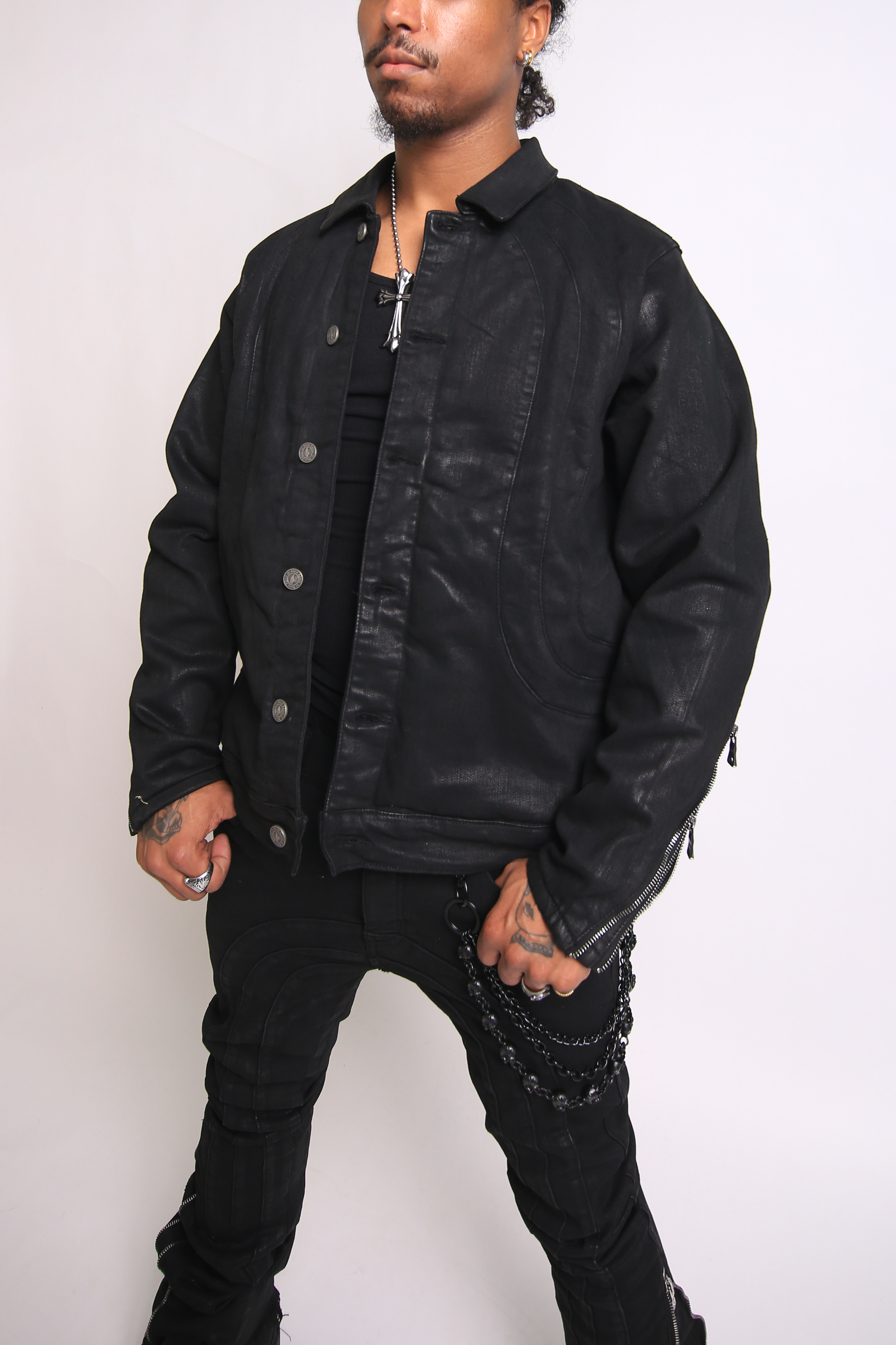Vero Santi Vindicator Trucker Jacket - Black