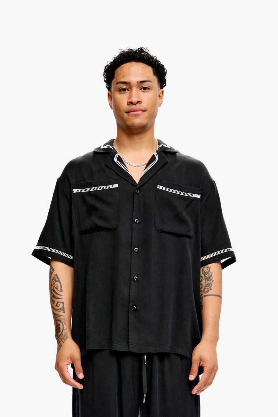 Silnt Chptrs Vibes Shirt - Embroidered Piping