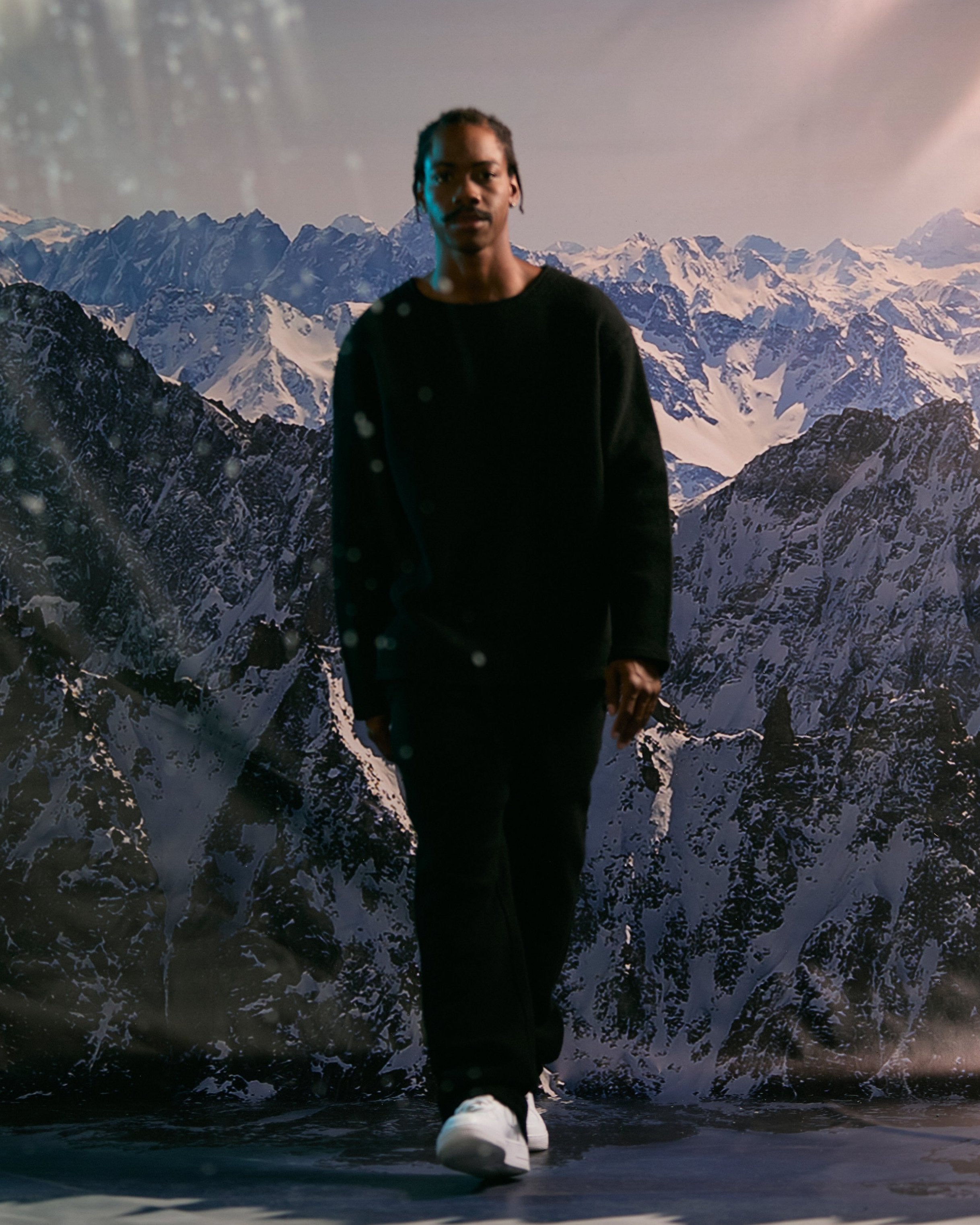 Silnt Chptrs Wilder Sweatshirt - Crew Neck