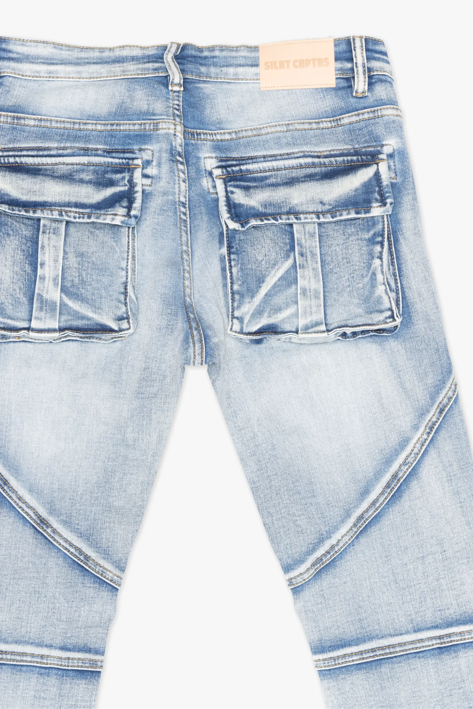 Silnt Chptrs "Modem Blue Washed Jeans" - Light Wash
