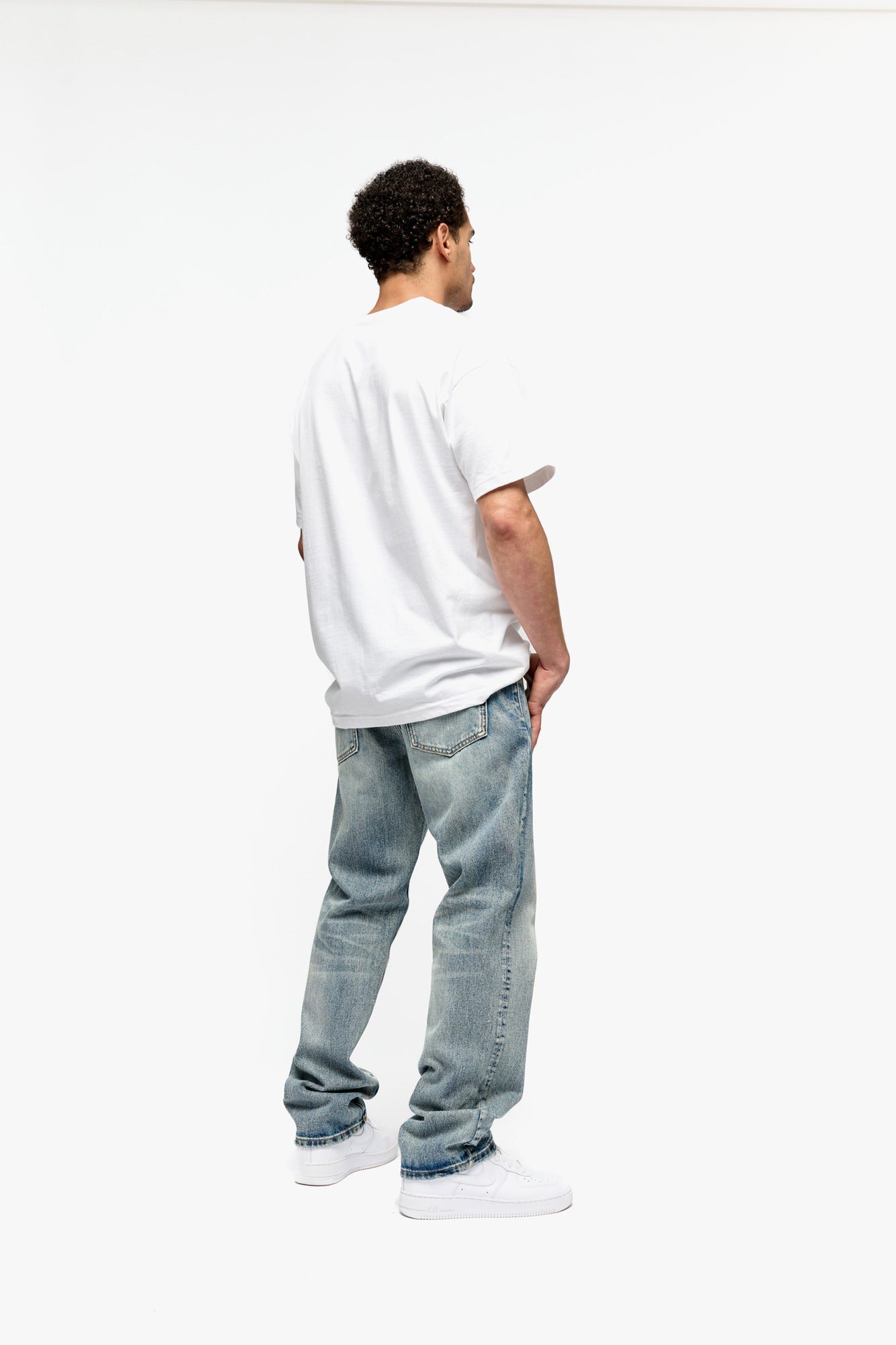 Silnt Chptrs Jeans - Light Wash