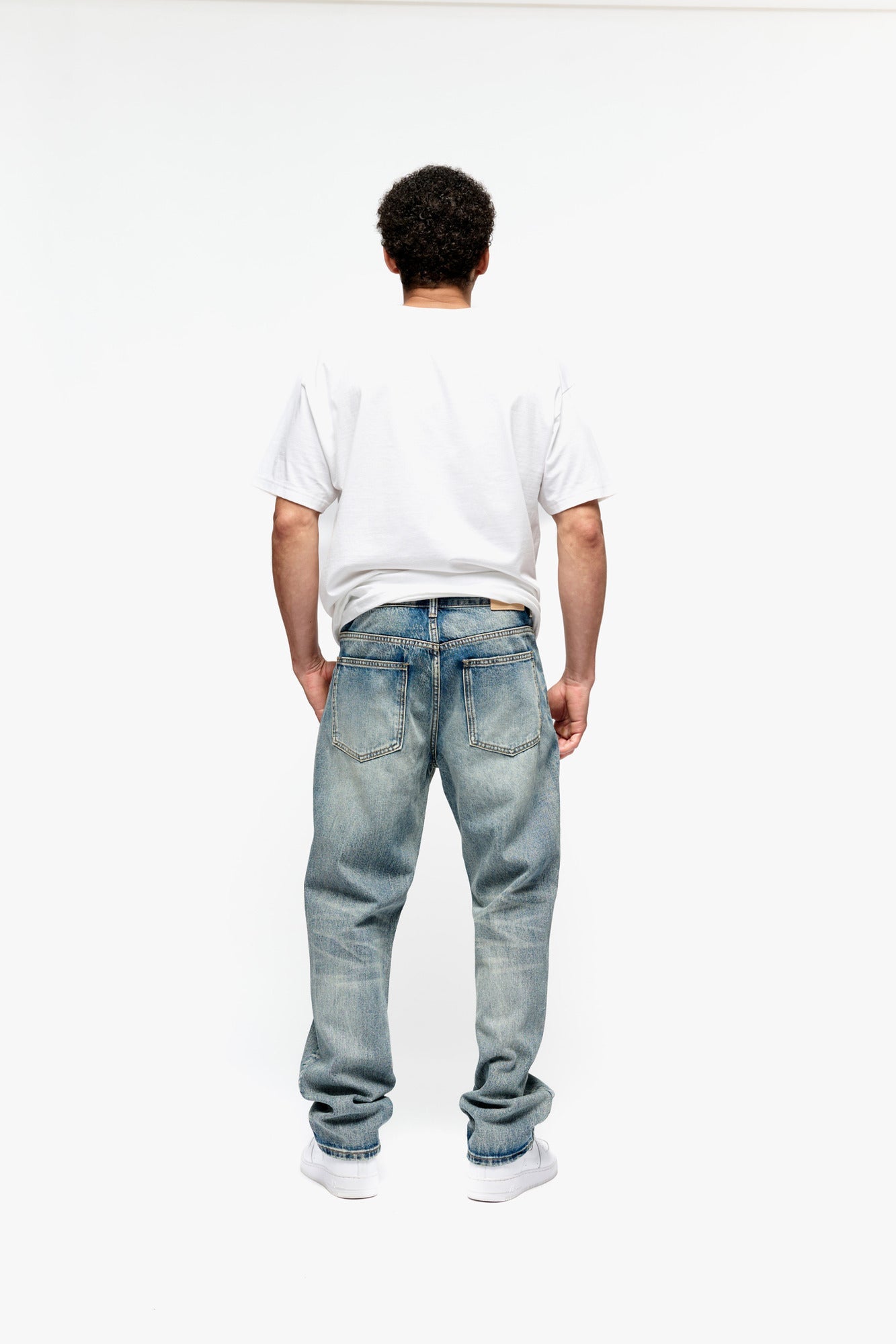 Silnt Chptrs Jeans - Light Wash
