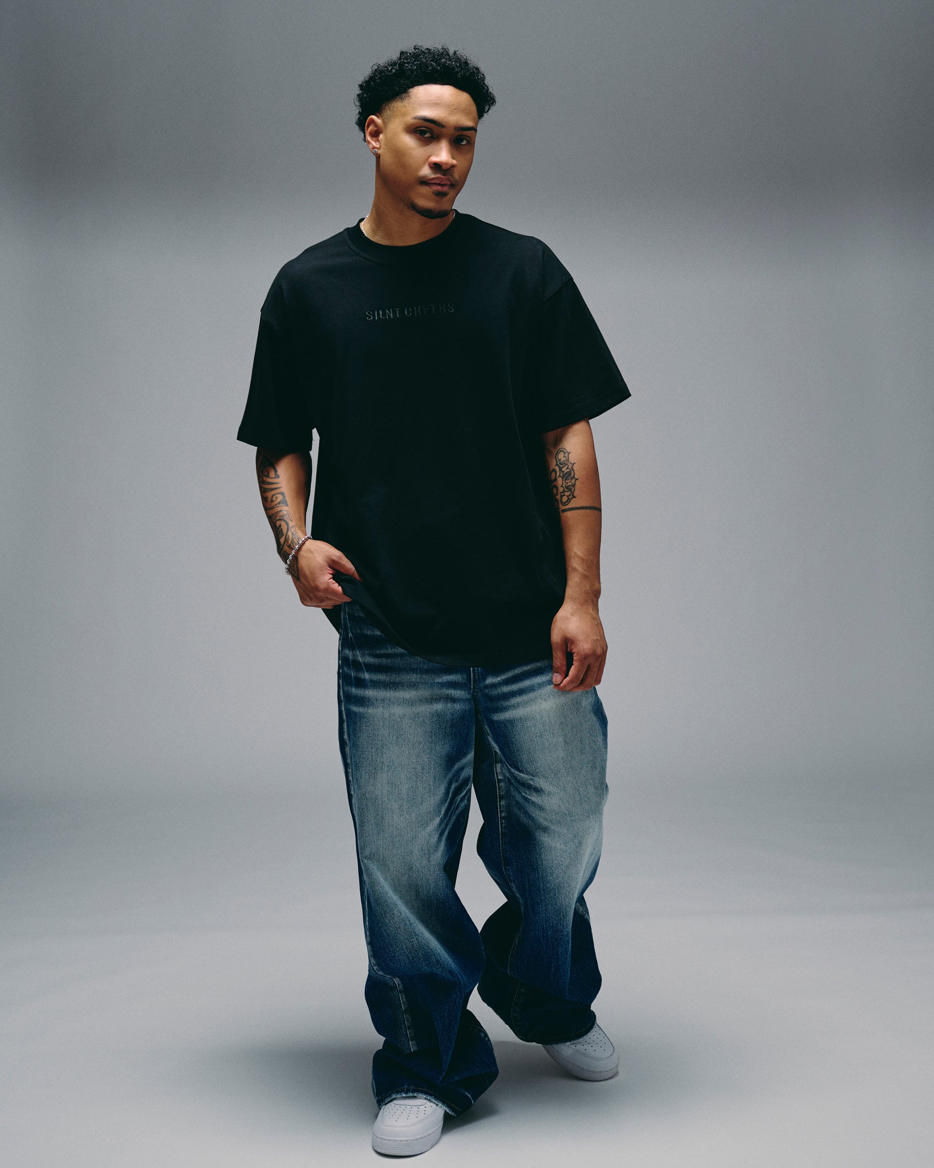 Silnt Chptrs "Crucial" T-Shirt - Black