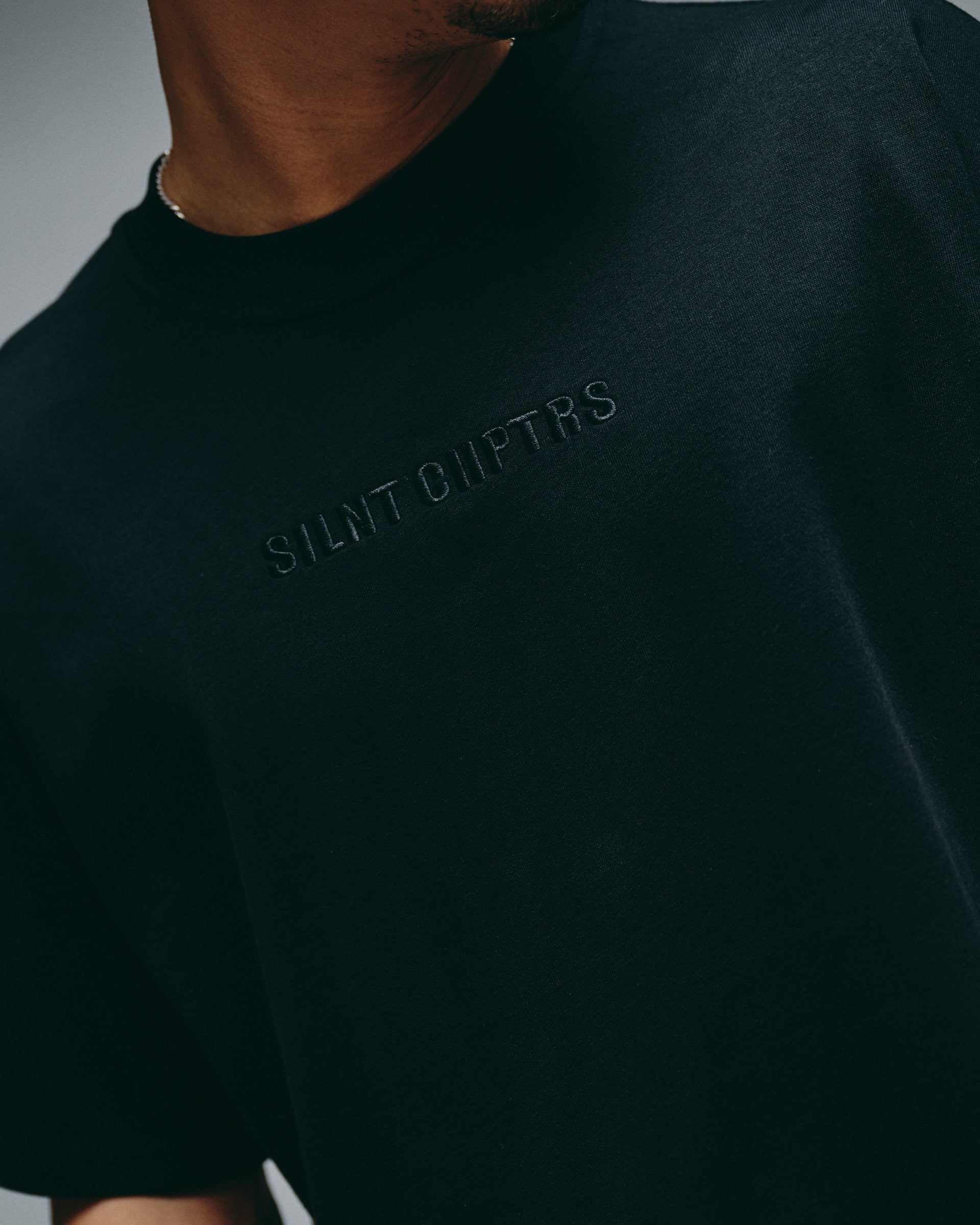 Silnt Chptrs "Crucial" T-Shirt - Black