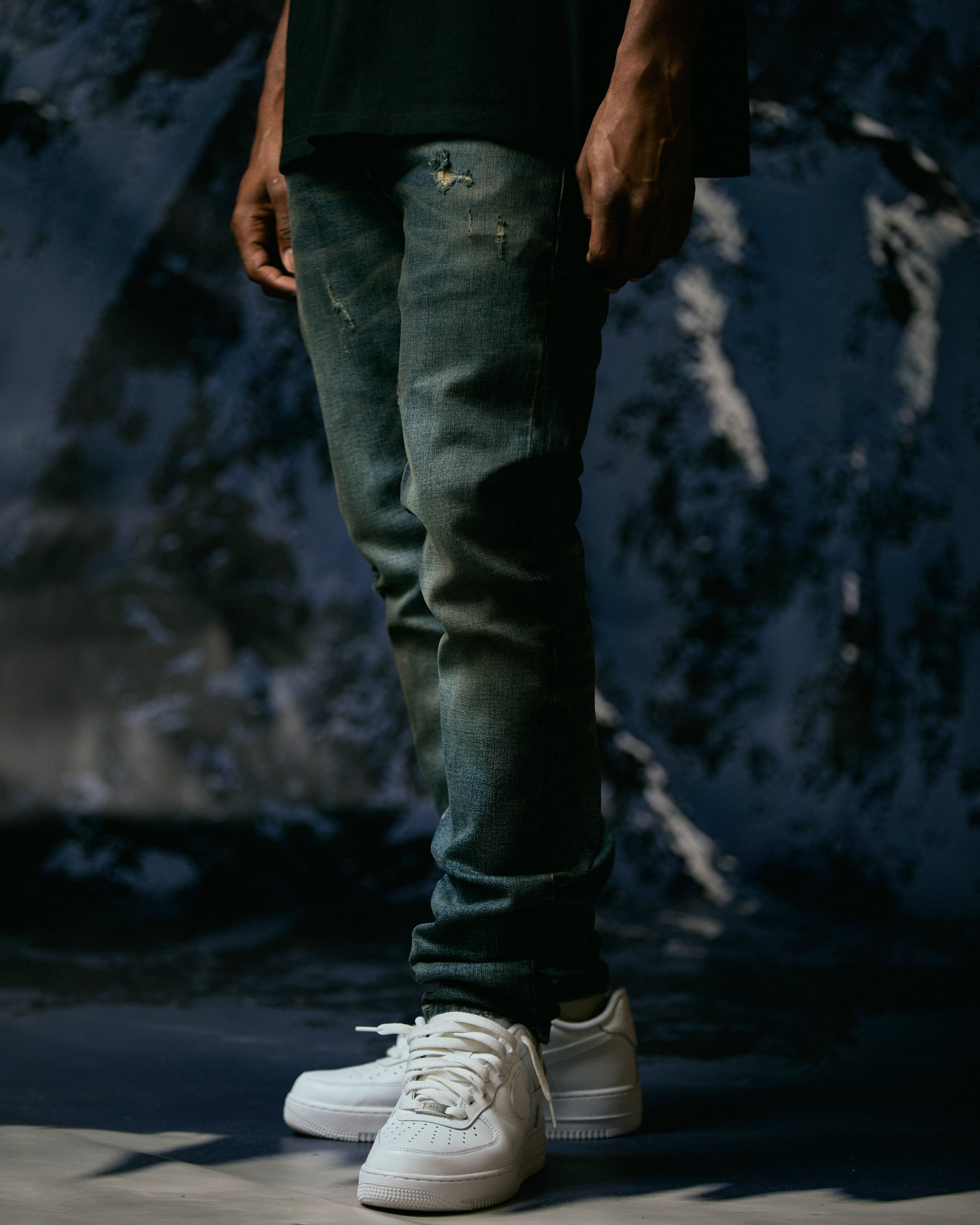 Silnt Chptrs "Expansion" Jeans - Distressed Wash
