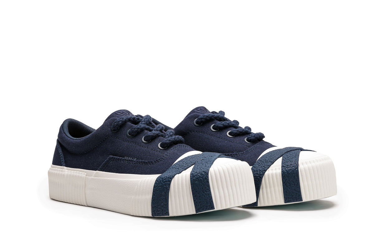 Twisted Metal 300 Navy White Sneakers