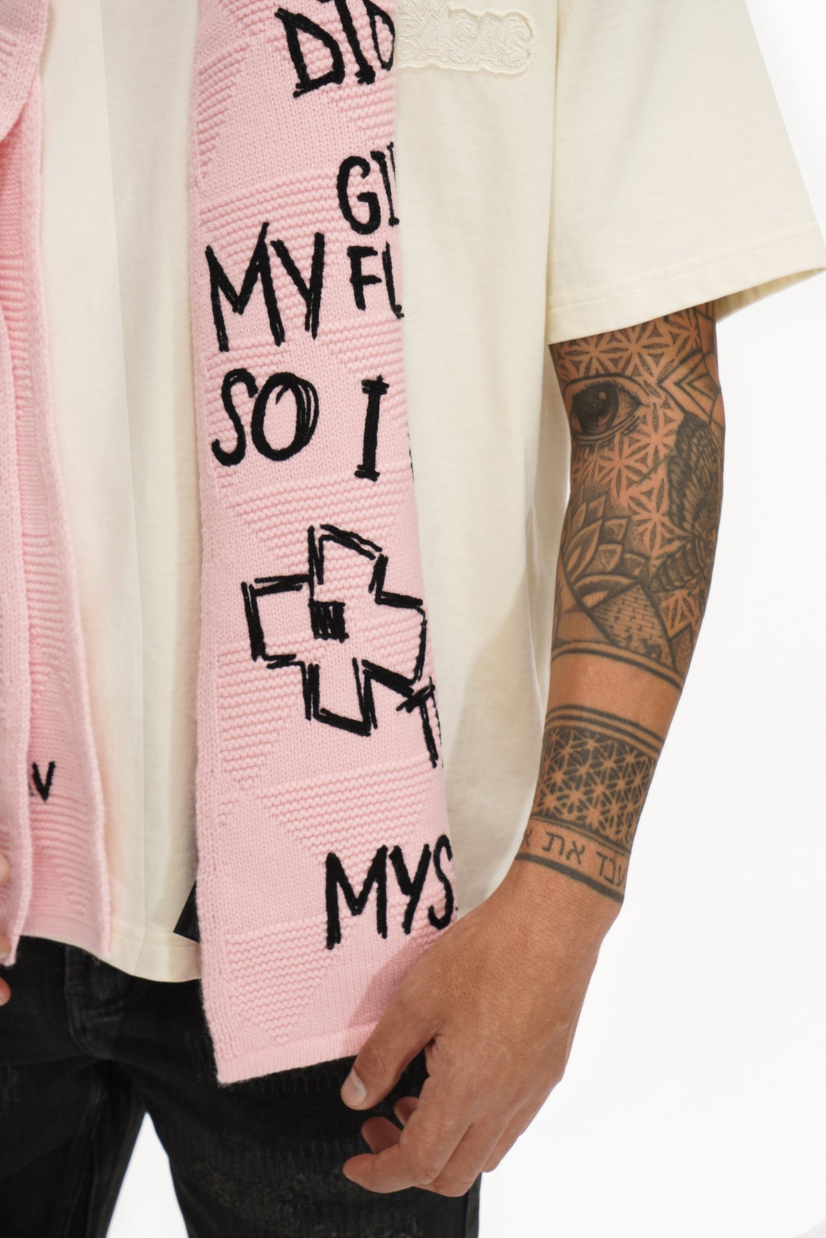 Valabasas Graphic Scarf - Knitted Pink