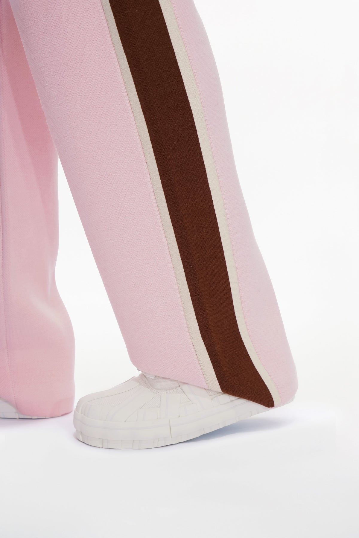 Valabasas Contrast Jogger-Pants - Relaxed Fit Pink