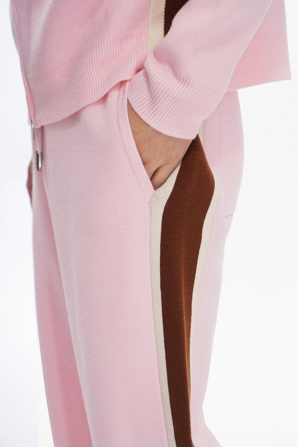Valabasas Contrast Jogger-Pants - Relaxed Fit Pink