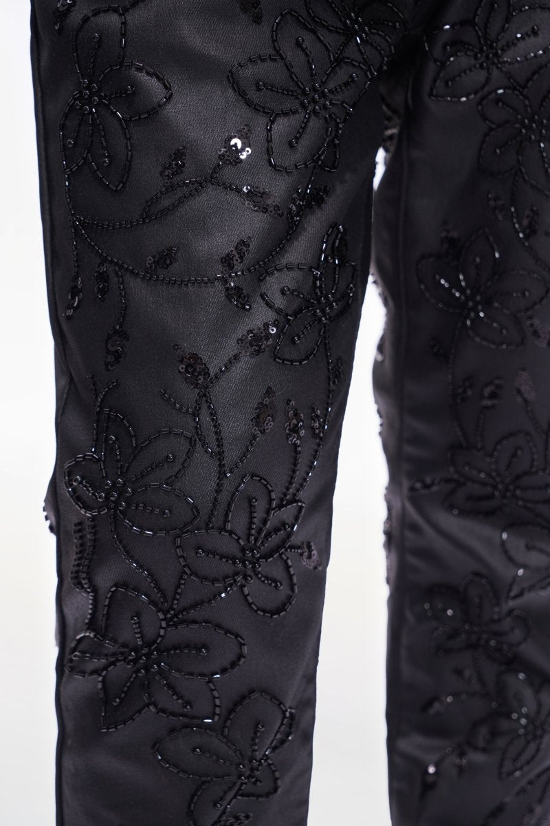 Flora Black Waxed Stacked - Valabasas