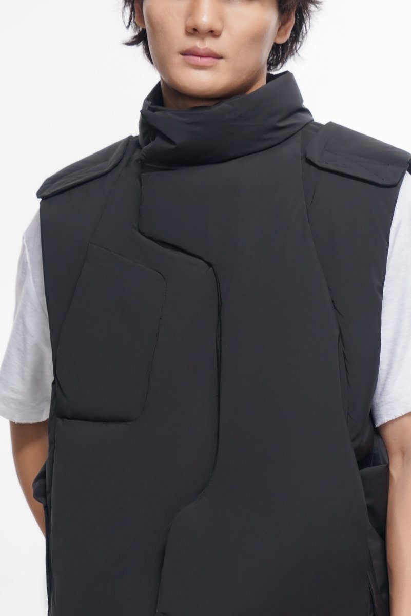 Tucked Black Puffer Vest - Valabasas