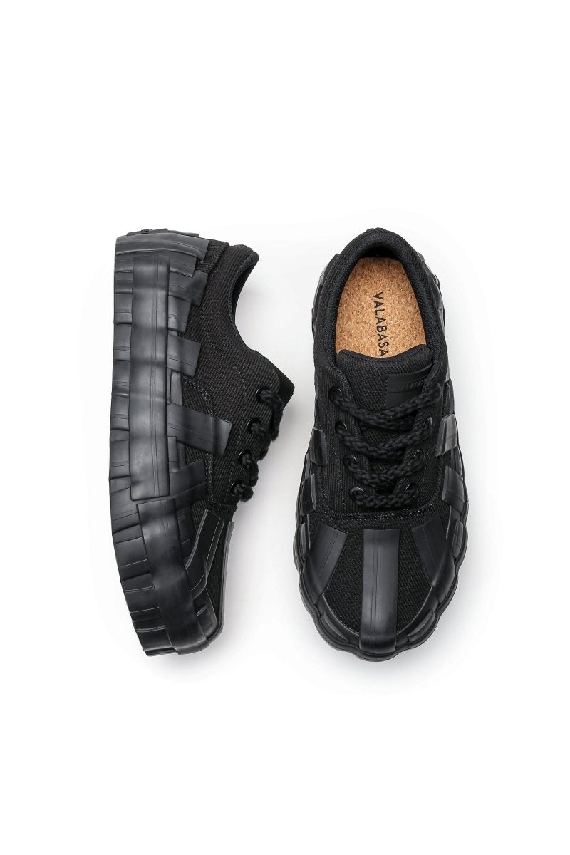 Yuratsu 100 Triple Black Shoes - Valabasas