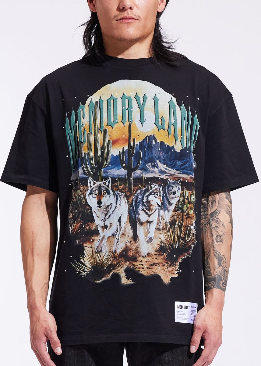 Memory Line Running Wolves 2 Tee - Black