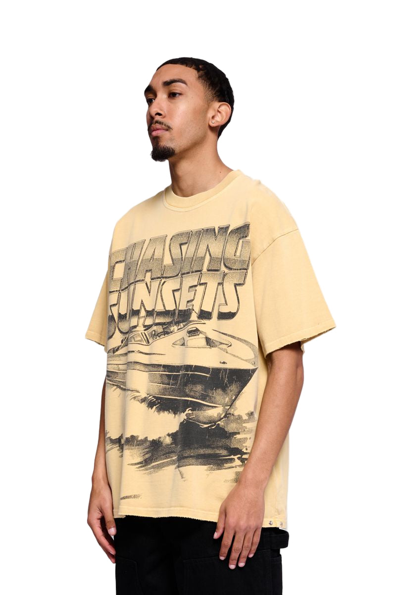"CATCHING BREEZE" TEE