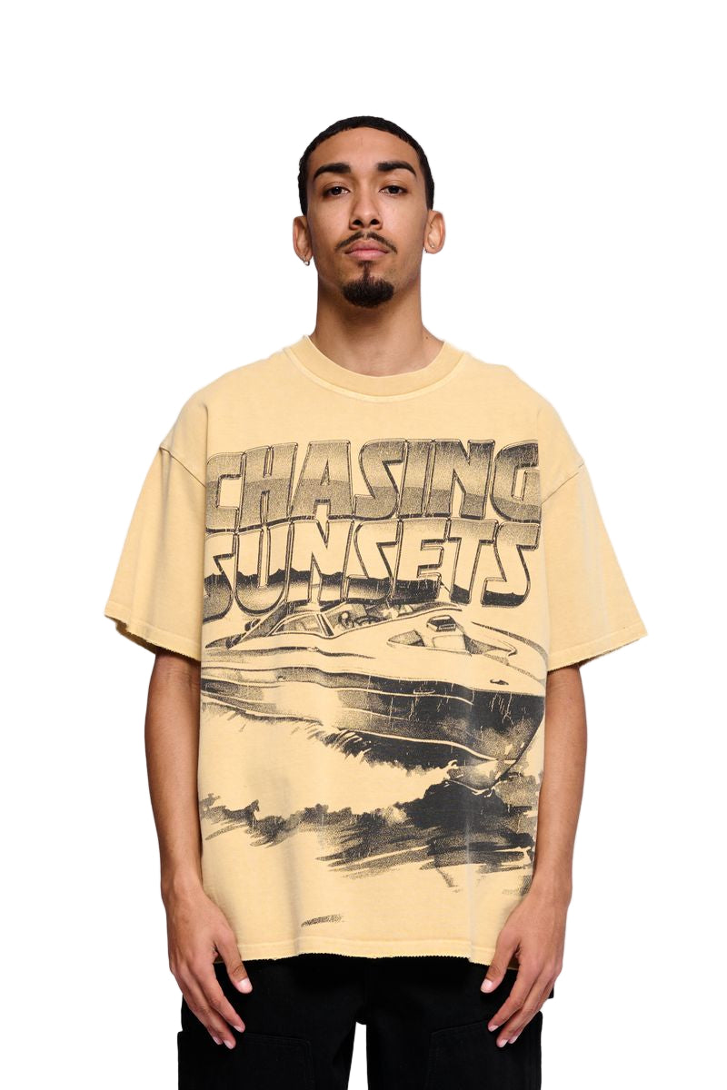 "CATCHING BREEZE" TEE