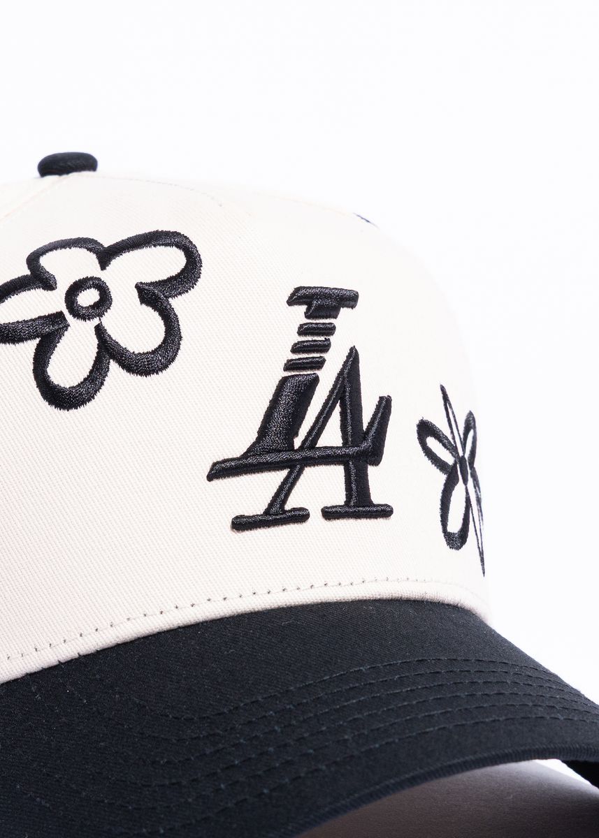 Reference Paradise LA Drawn Flowers Snapback