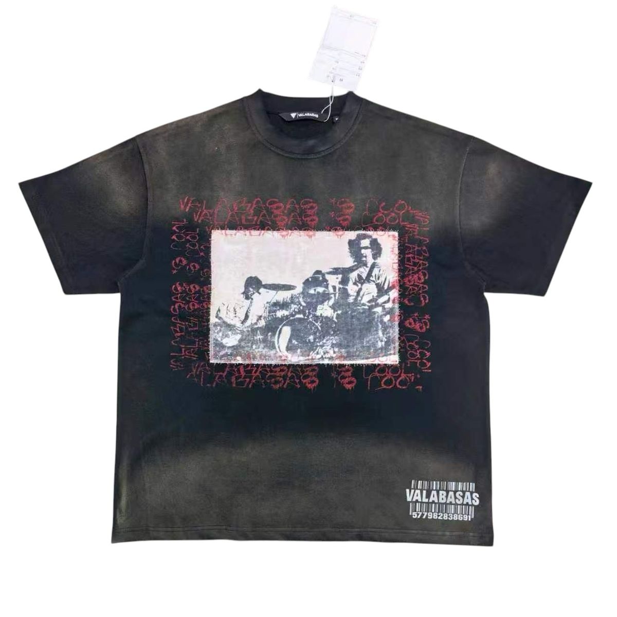 Stand out Tee