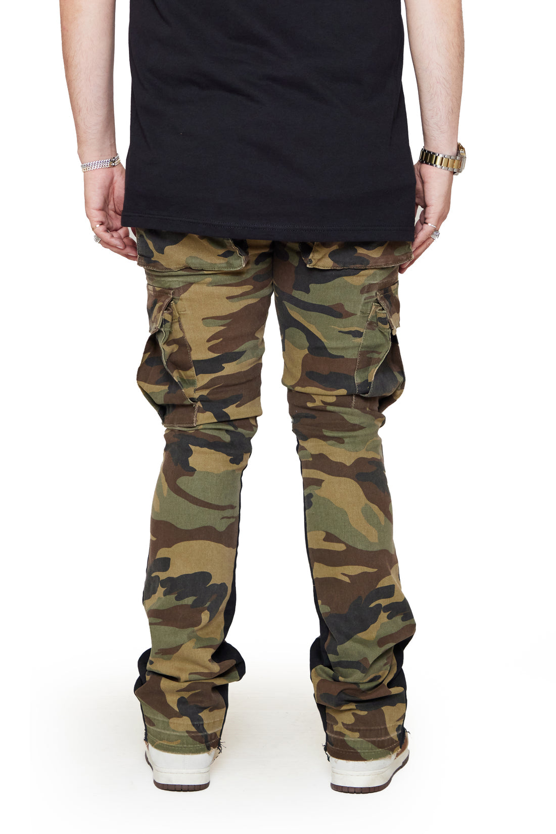 “COMMANDER 3.0" CAMO STACKED FLARE JEAN