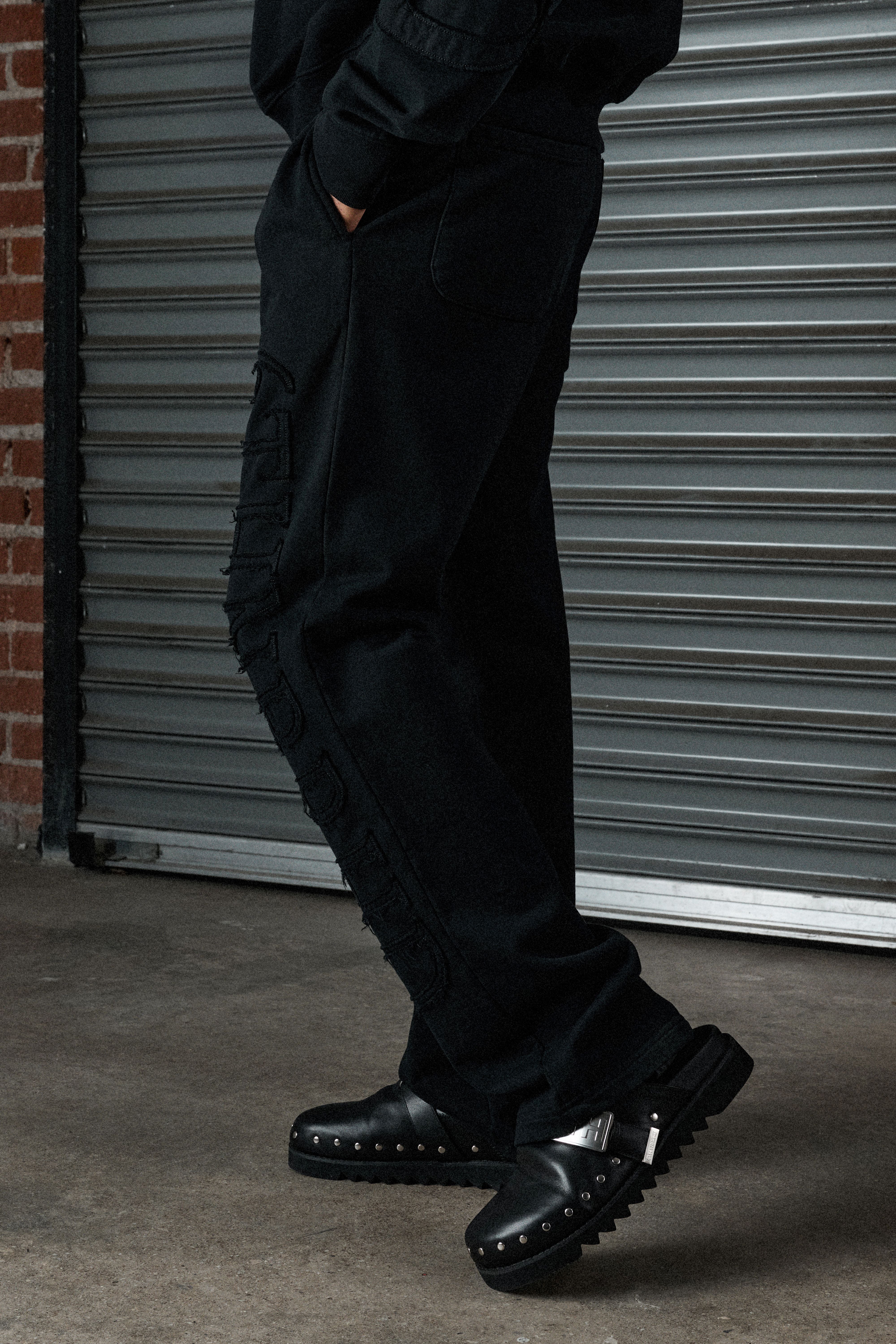 6Th Nbrhd Member Men's Sweatpants - Black