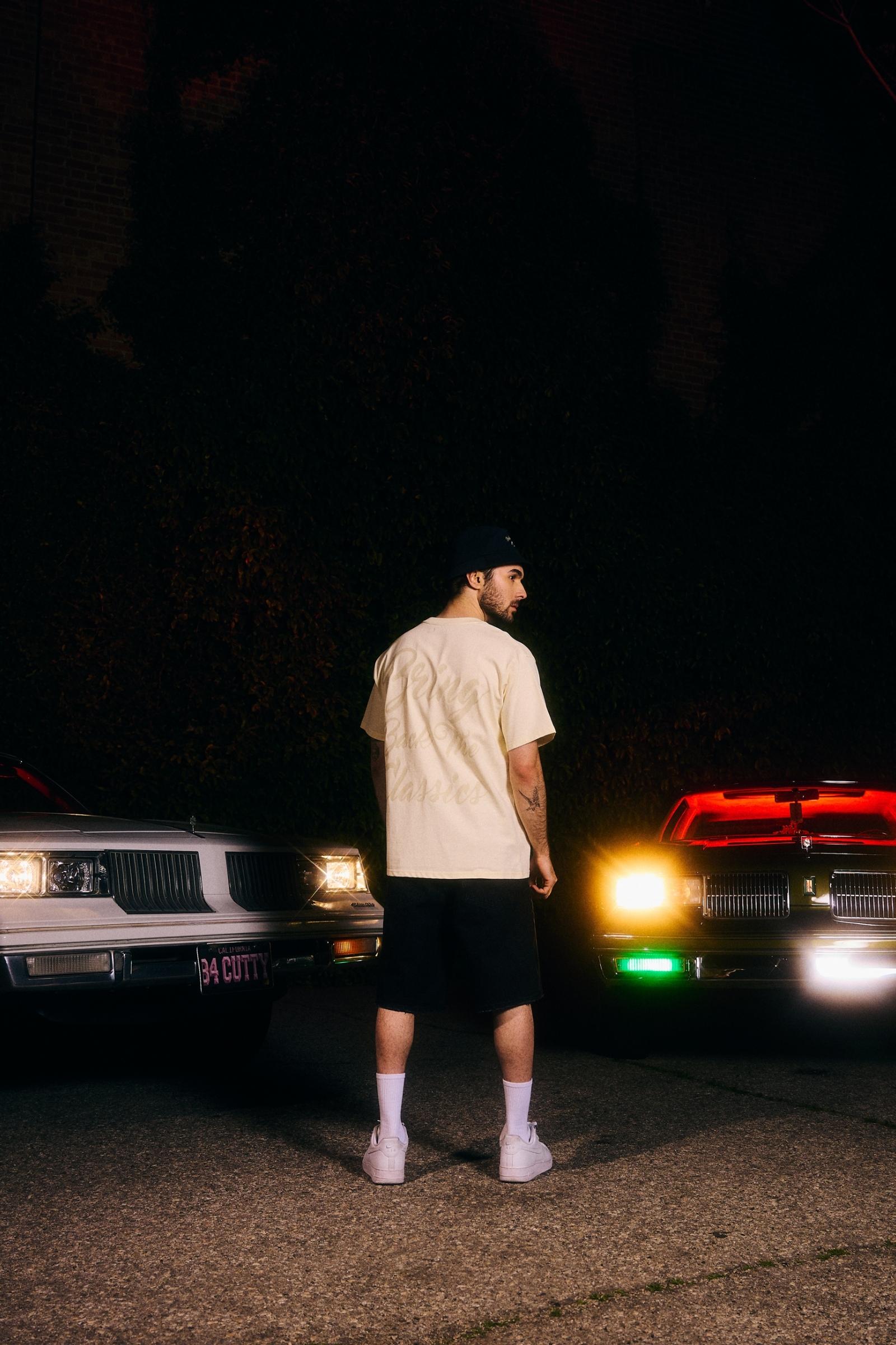 6Th Nbrhd Classic Is Back Men's T-Shirt