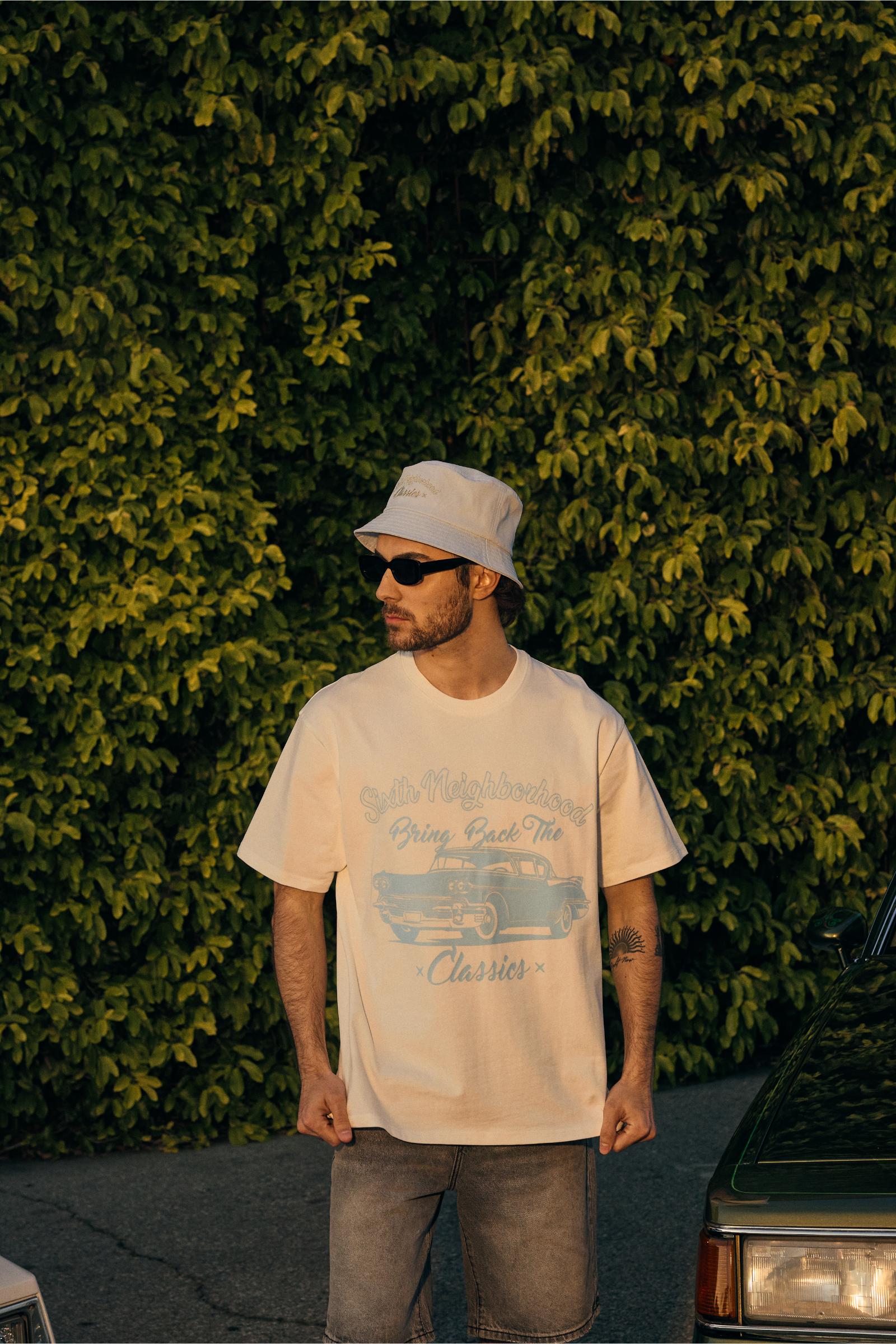 6Th Nbrhd Classic Is Back Men's T-Shirt