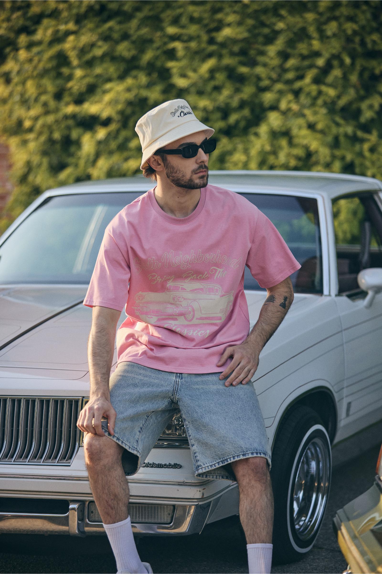 6Th Nbrhd Classic Is Back Men's T-Shirt