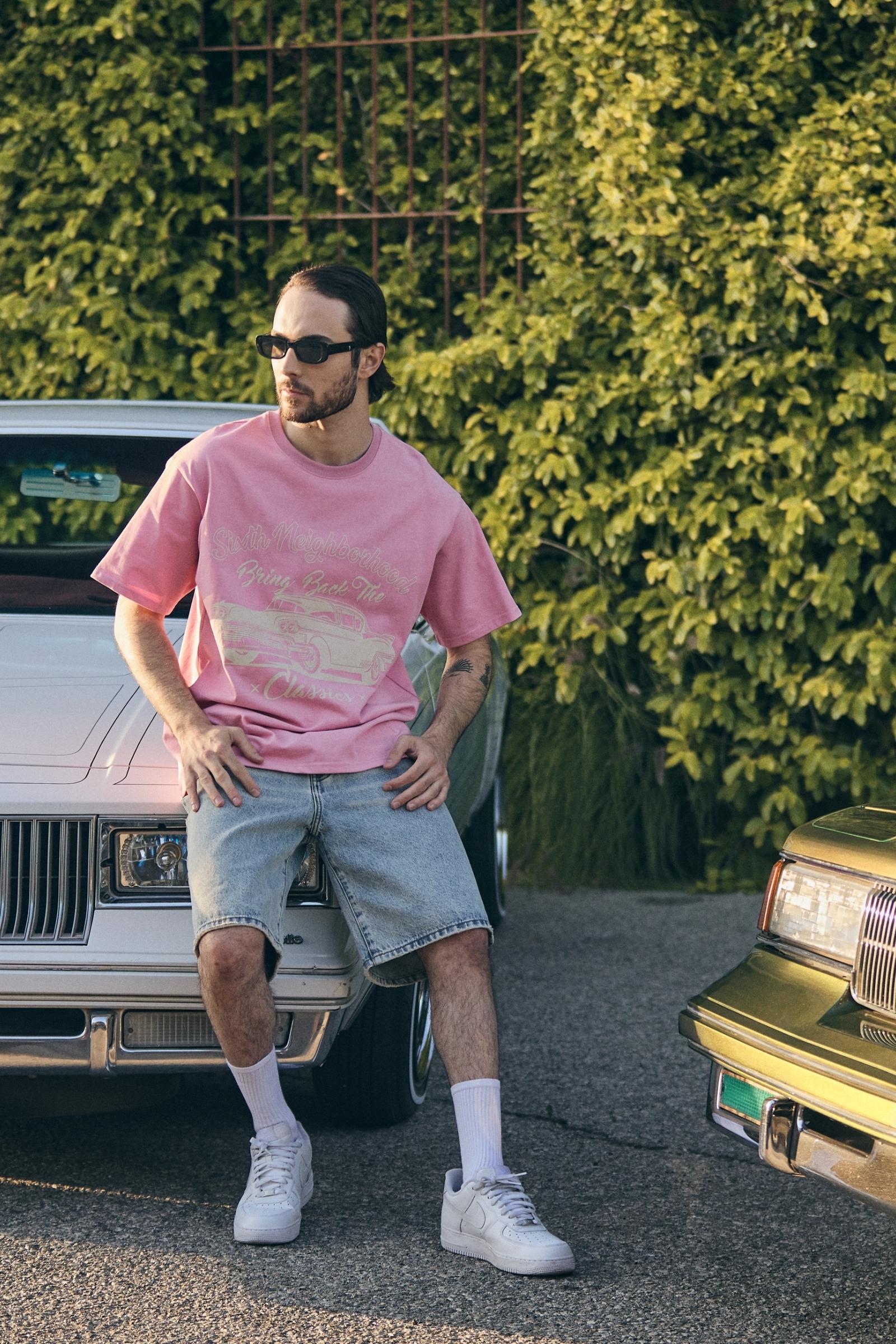 6Th Nbrhd Classic Is Back Men's T-Shirt