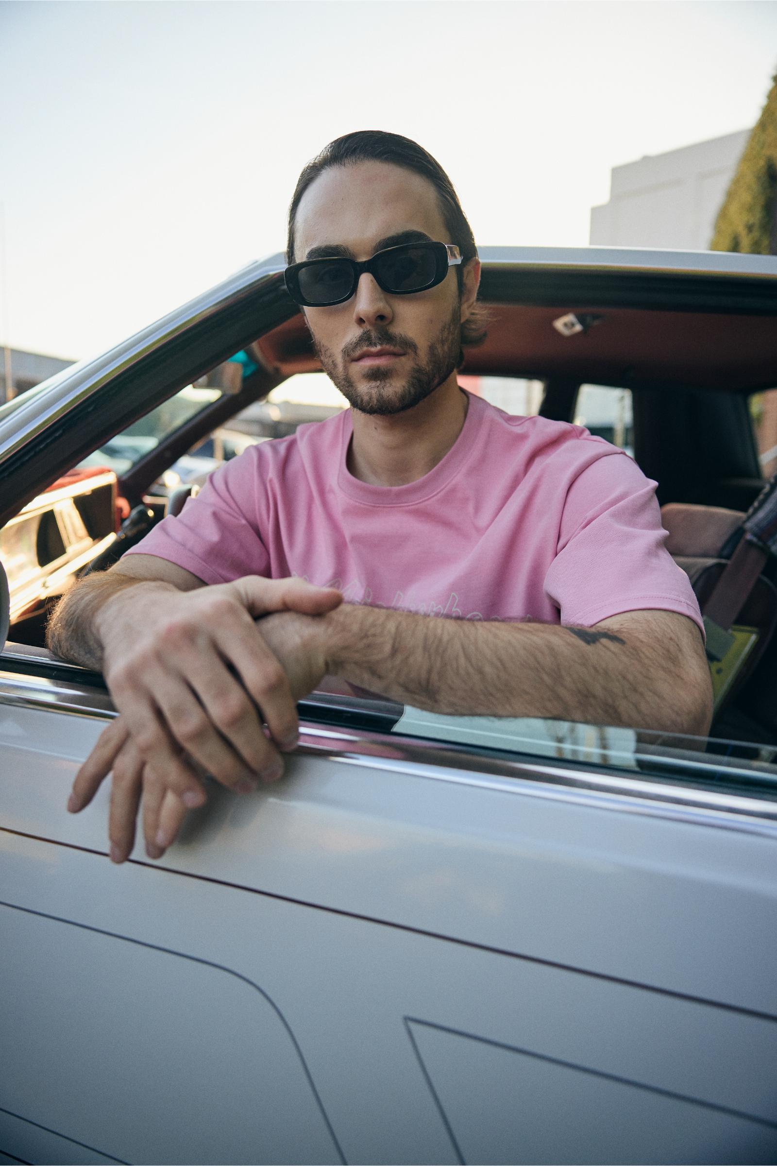 6Th Nbrhd Classic Is Back Men's T-Shirt