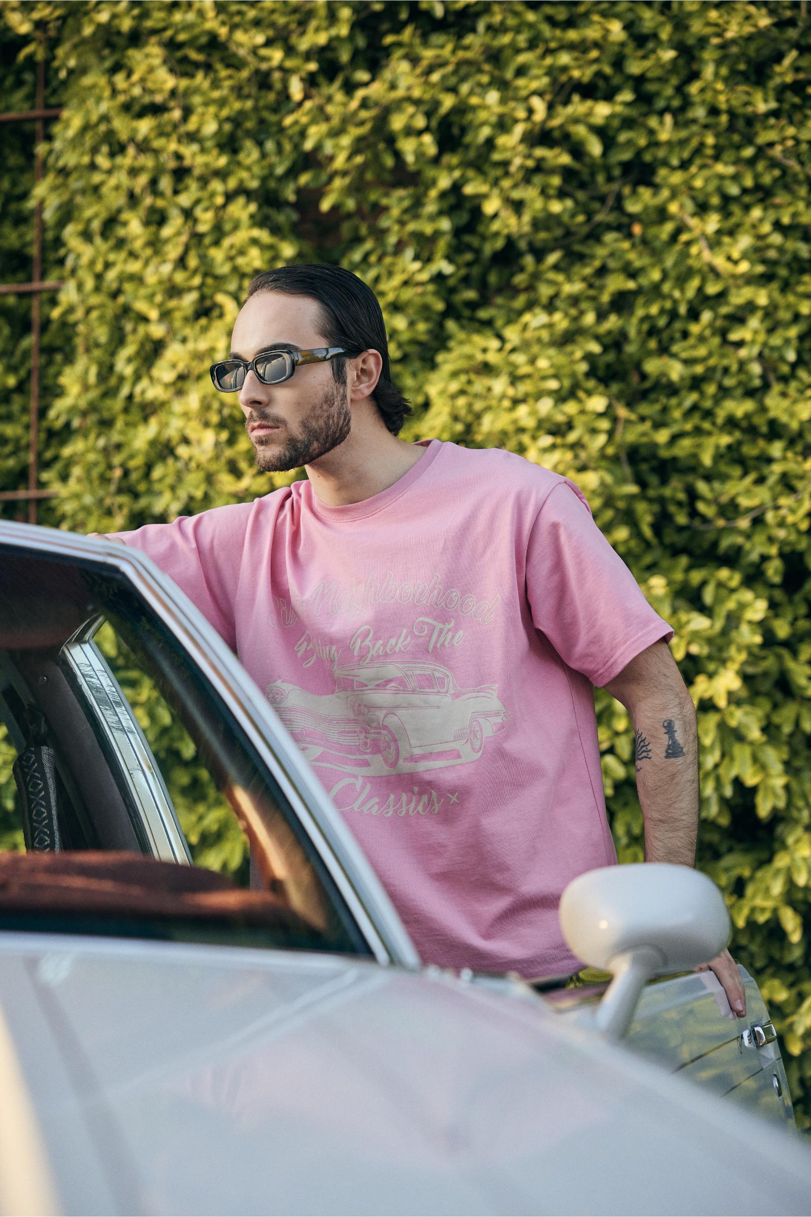 6Th Nbrhd Classic Is Back Men's T-Shirt