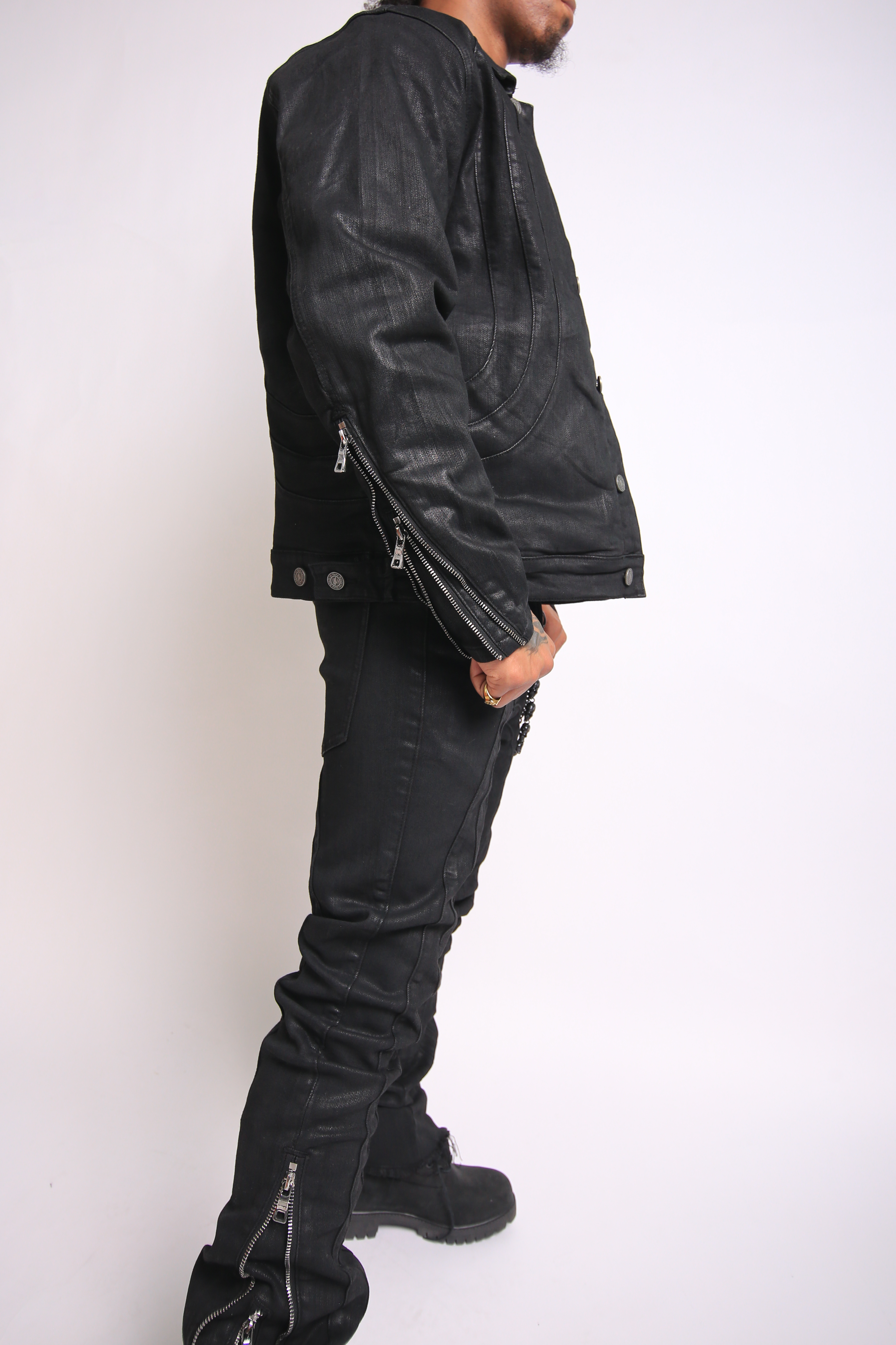 Vero Santi Vindicator Trucker Jacket - Black