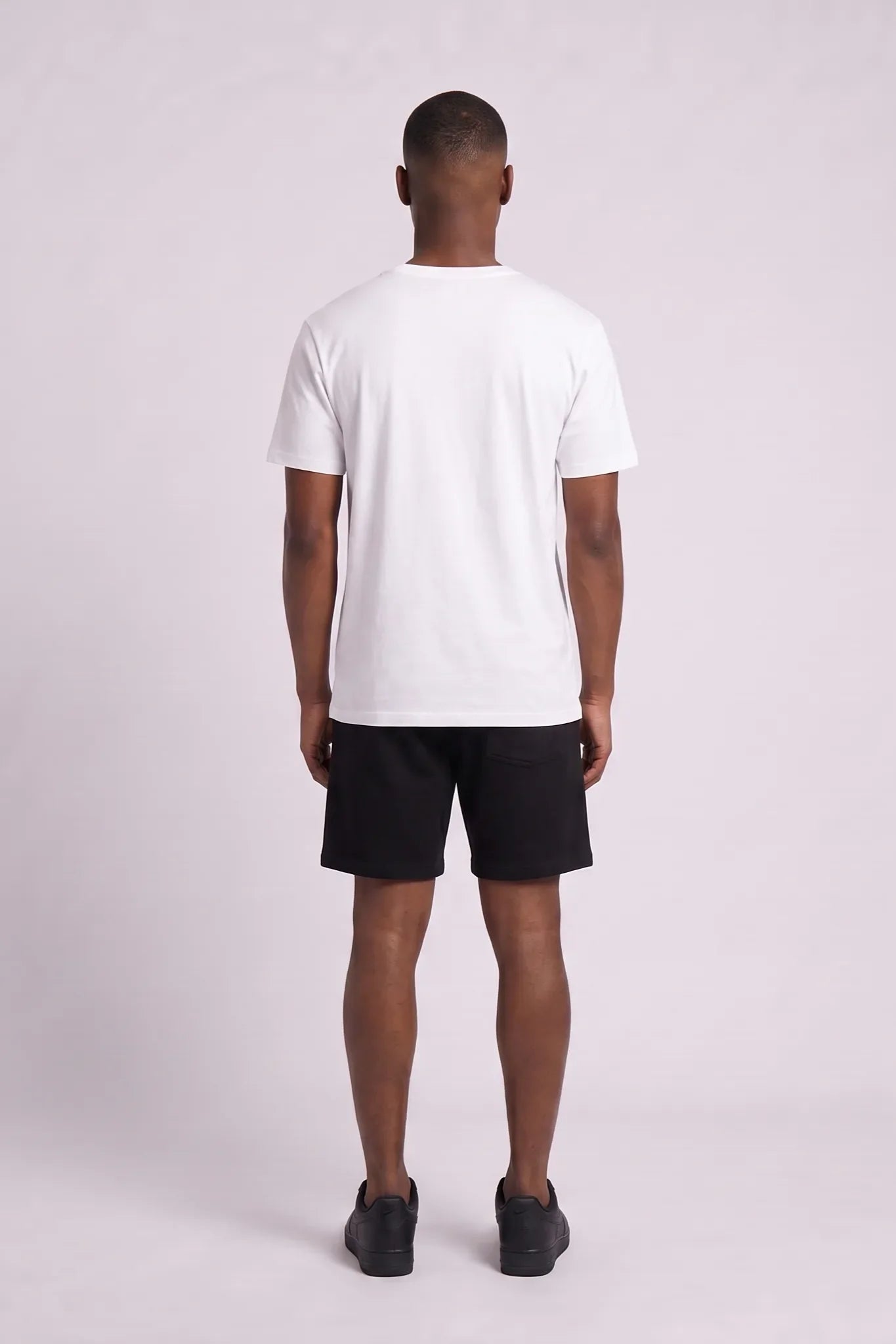 6th Nbrhd Esntl Shorts - Mid-Rise Black