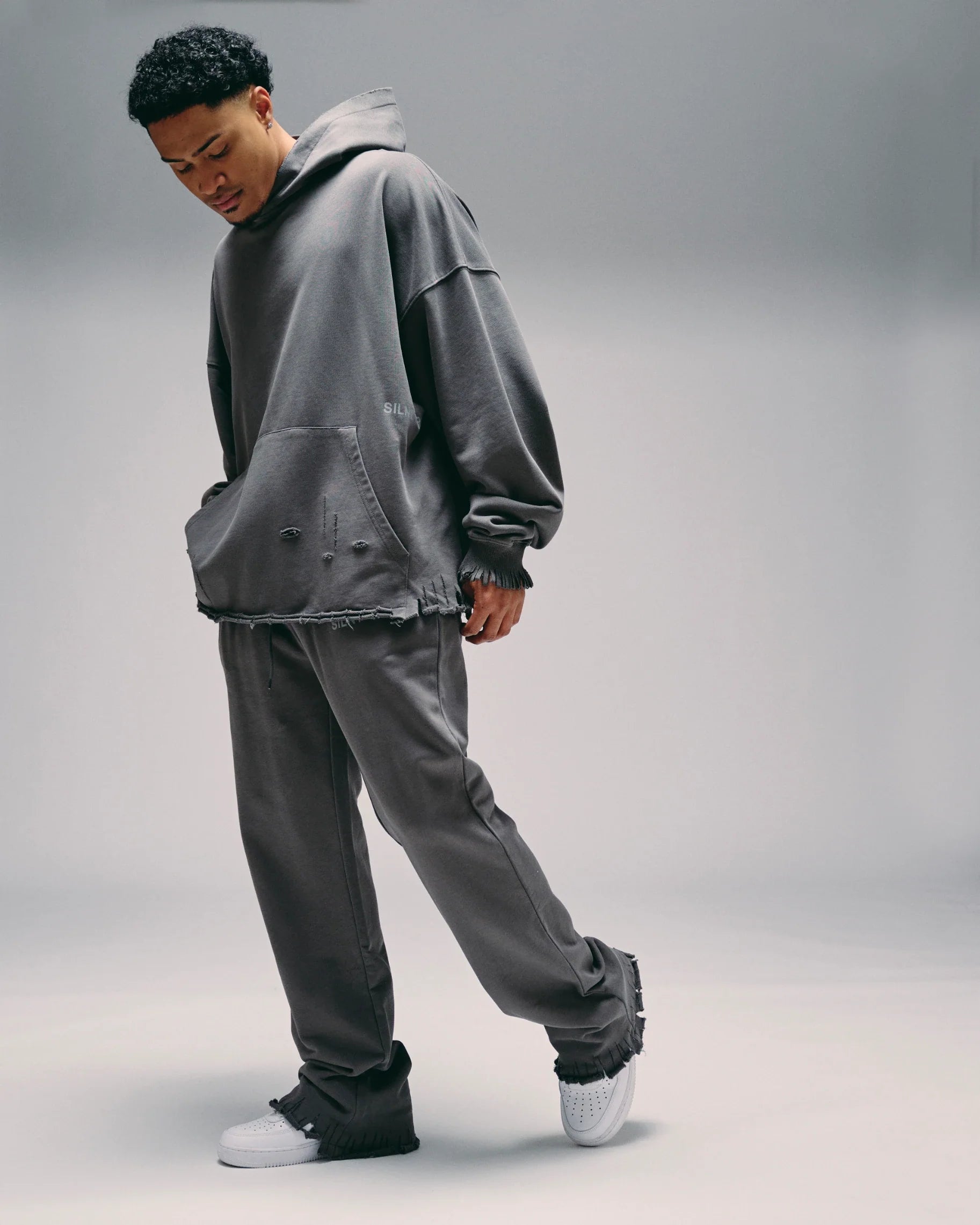 Silnt Chptrs Intentions Sweatpants - Distressed