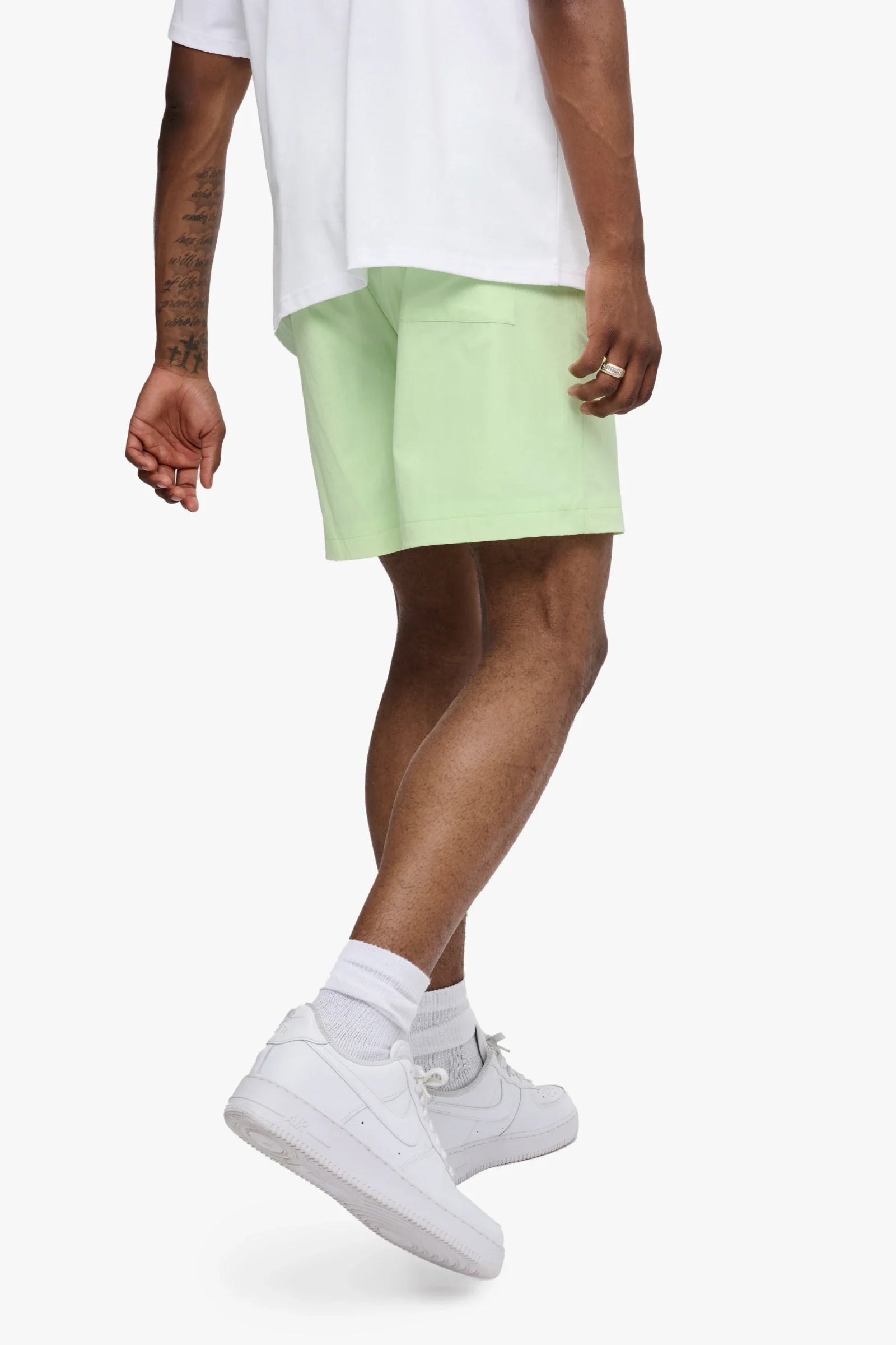 Silnt Chptrs Embroidered Shorts - Quick-Dry