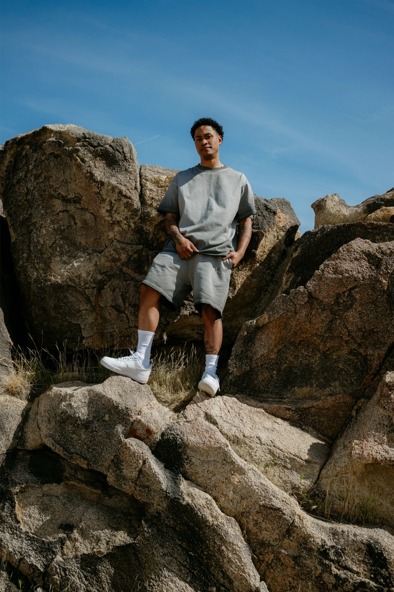 Silnt Chptrs Logo Shorts - Raw Cut Hem
