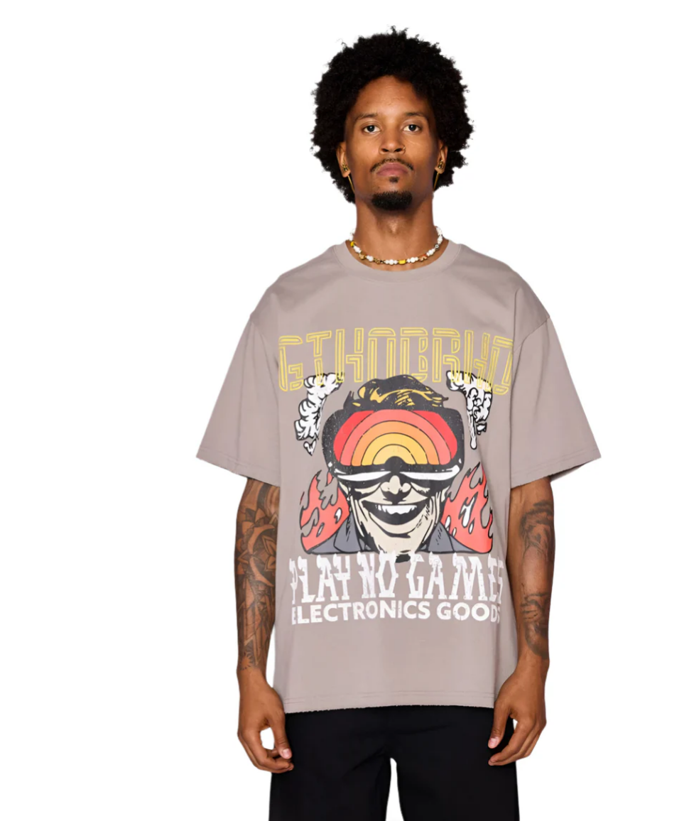 NO BATTERIES T-SHIRT