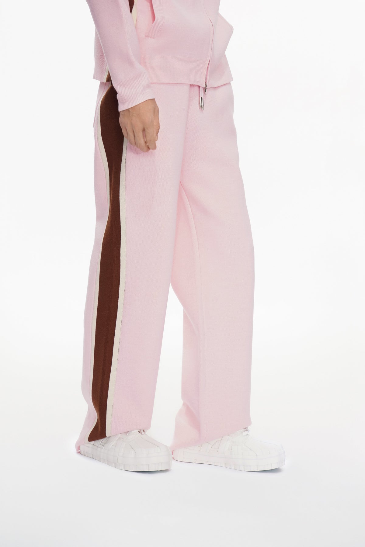 Valabasas Contrast Jogger-Pants - Relaxed Fit Pink
