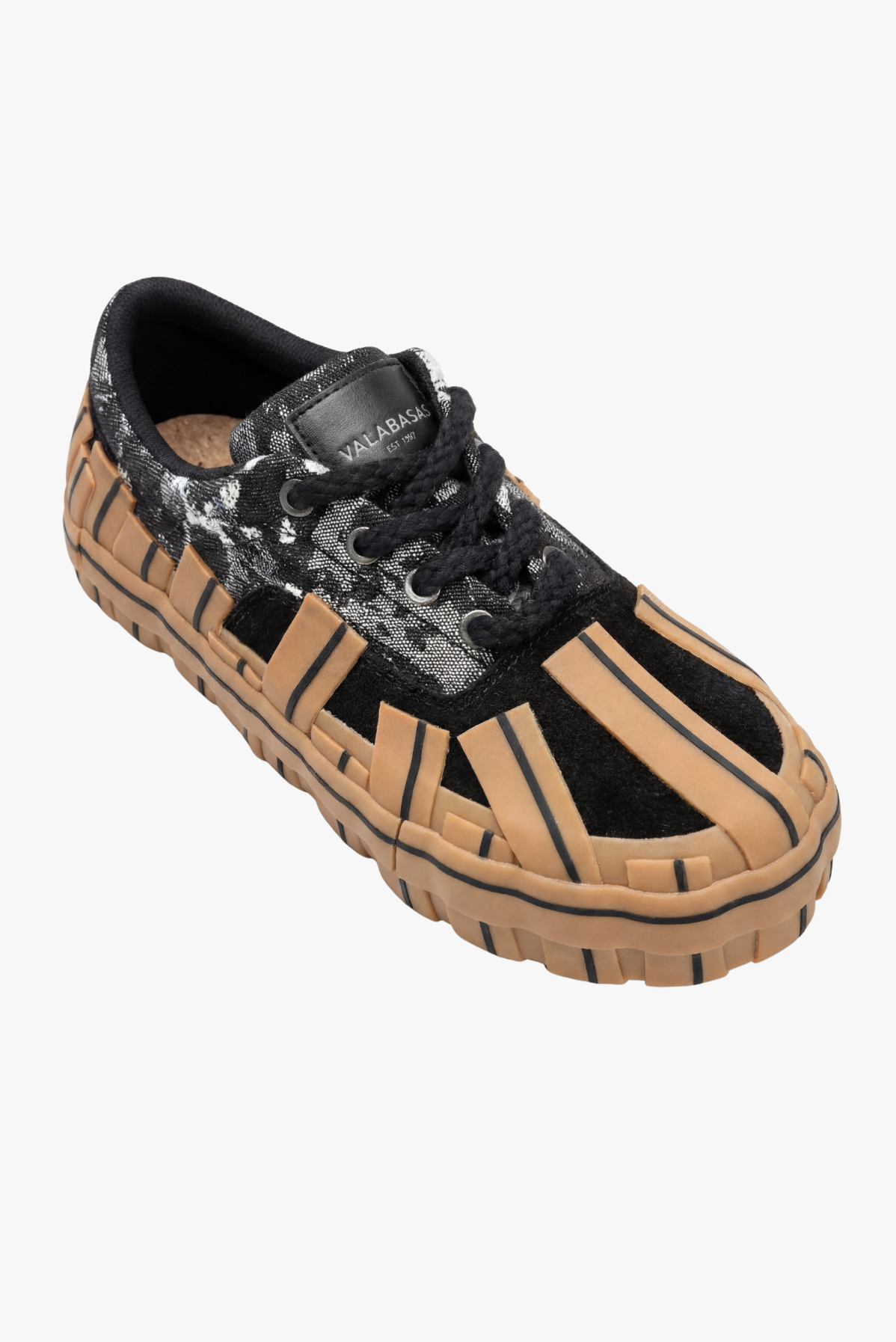 Valabasas Yuratsu Sneakers - Oversized Sole
