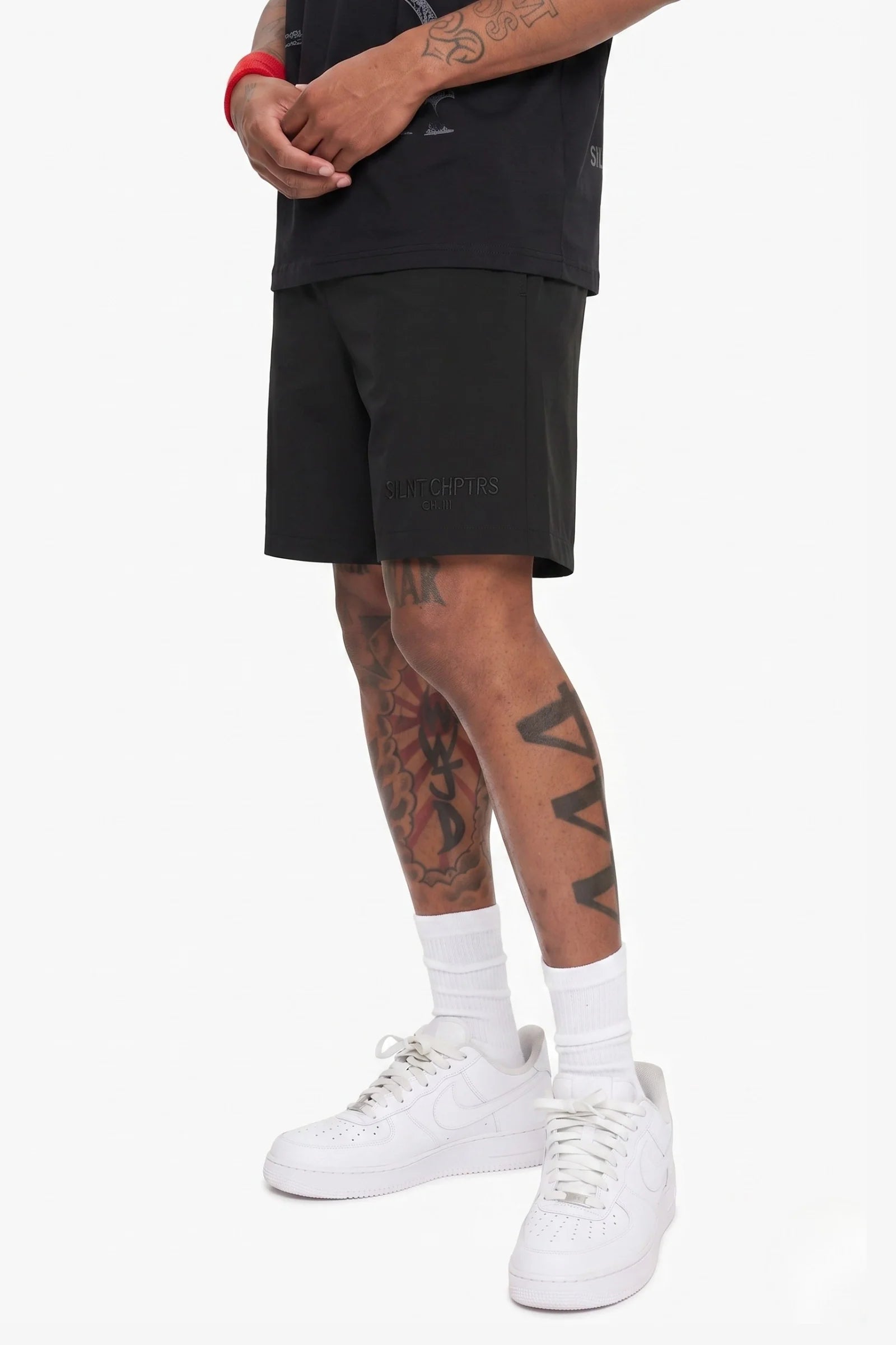 Silnt Chptrs Embroidered Shorts - Relaxed Fit