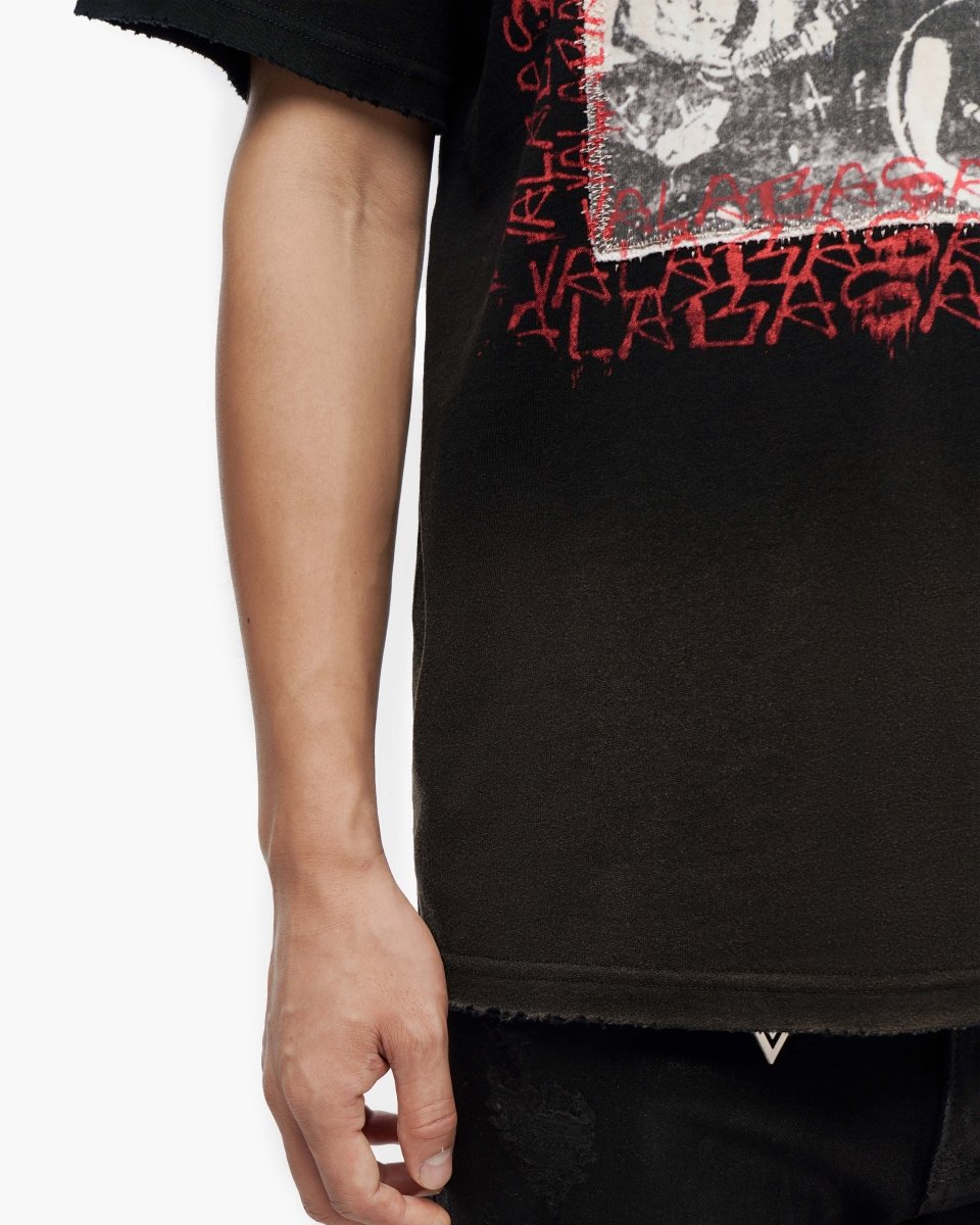 Stand Out Black Tee - Valabasas
