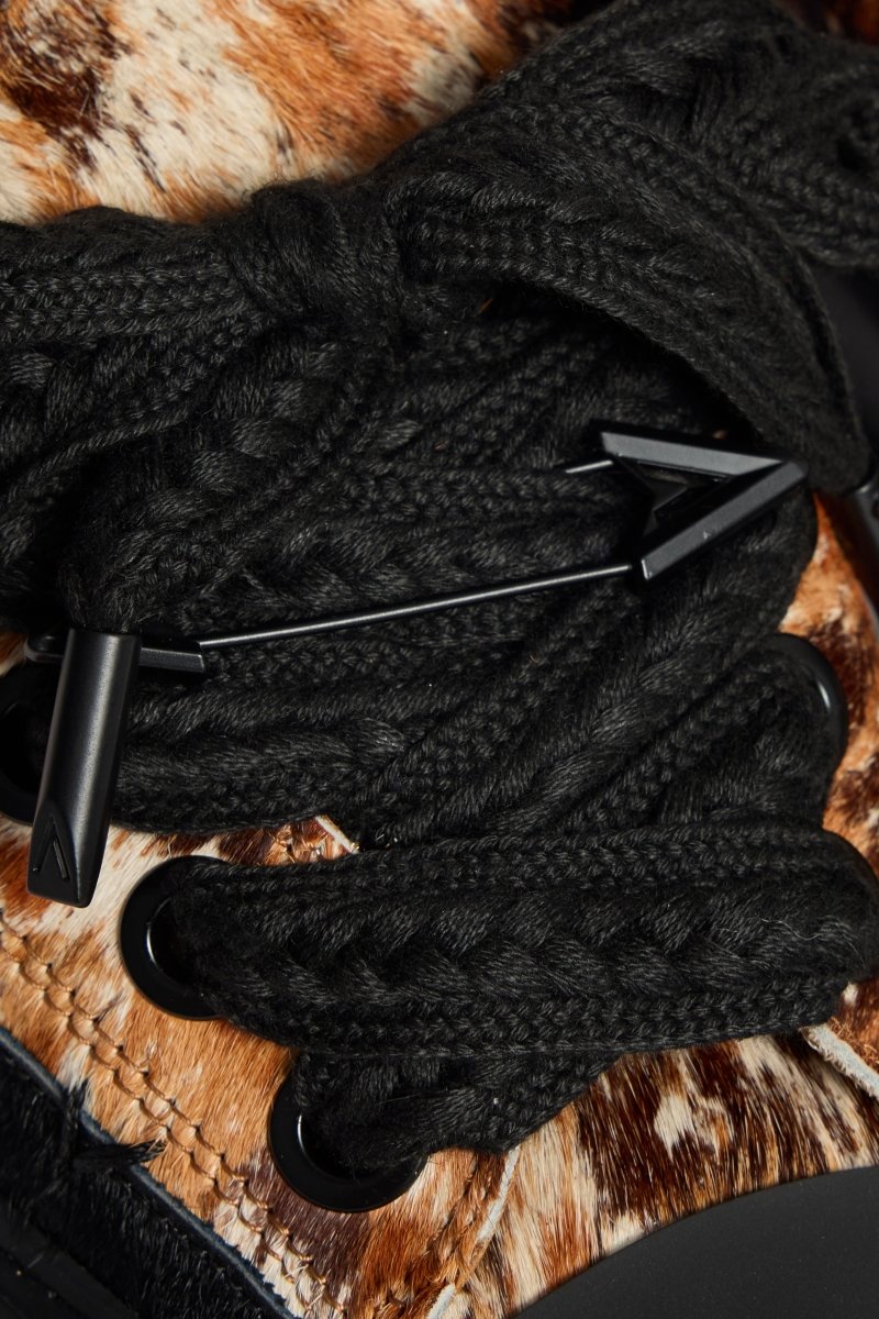 The Vision 400 Low Natural Black 1 Of 99 - Valabasas